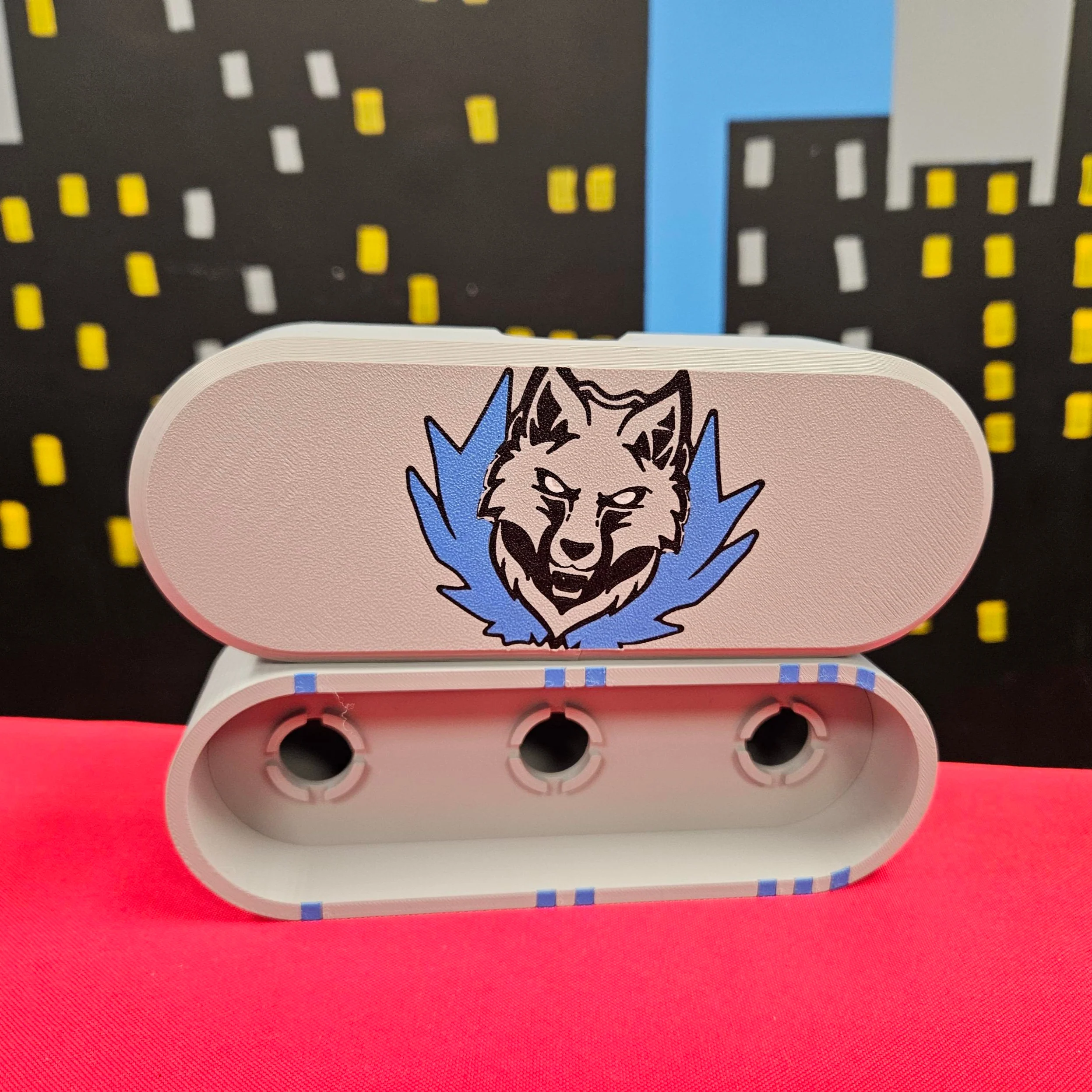 🌀 BEYBLADE X, DECK CASE, Sterling wolf (rounded)  – Awesome Essentials - Image 3